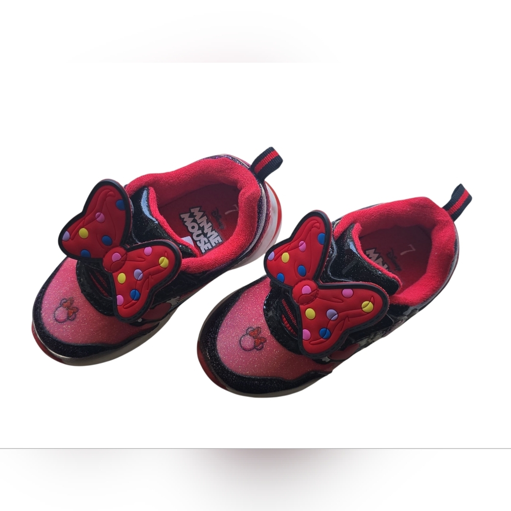 Like New Toddler Girls Sneakers Size 7 - Picture 5 of 6